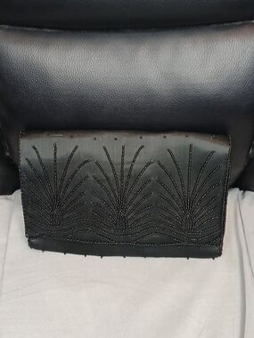 Elegant La Regale Vintage Black Beaded Clutch Bag
